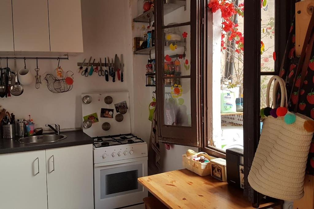 Small Room In Sants With Huge Terrace Barcelona Kültér fotó
